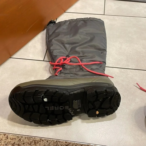 Sorel Snow Lion II woman’s green and grey waterproof and insulated boots - Picture 9 of 15